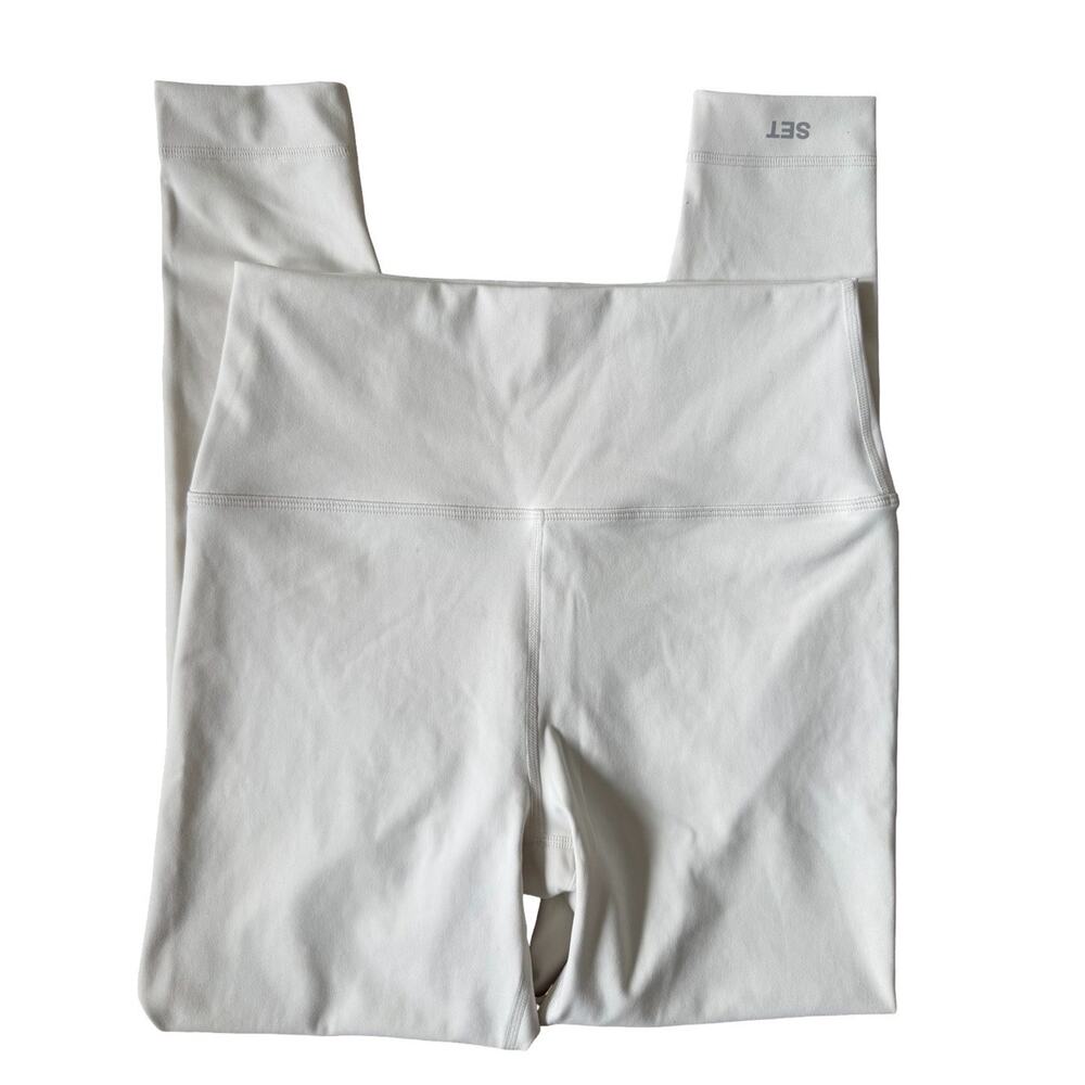 NWOT SET ACTIVE White Leggings Size Large Luxe Form